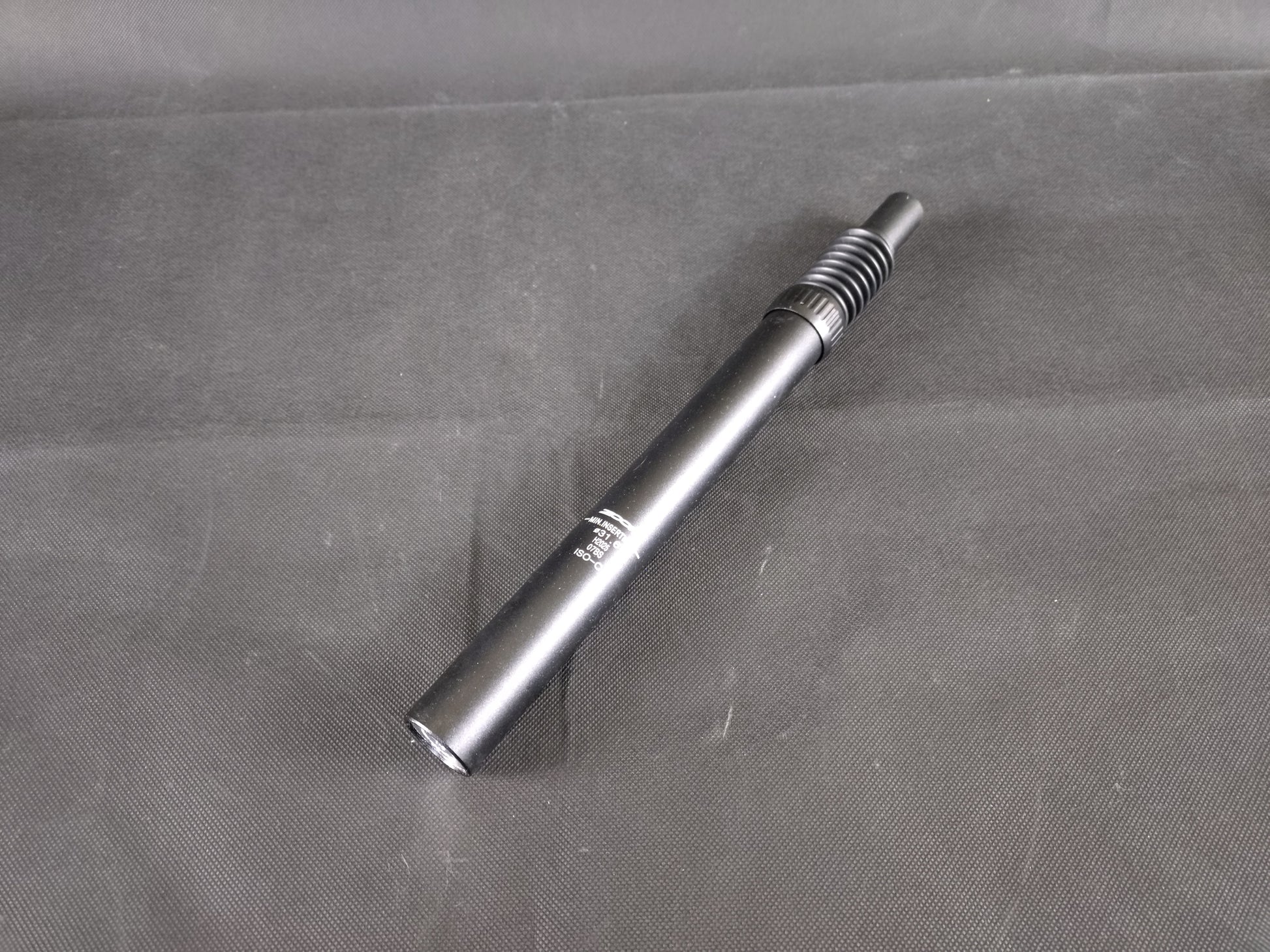 WANDLER Sitzstange 31,6 mm gefedert – 35 cm lang für WANDLER Elektroroller, idealer Ersatz für beschädigte Teile.